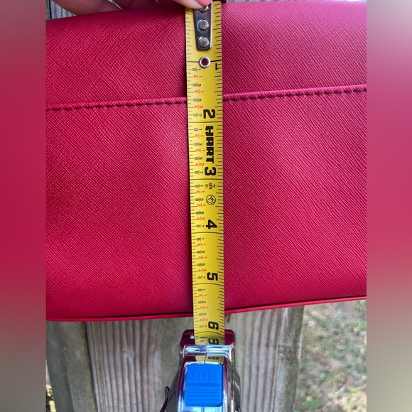 Tommy Hilfiger Red Crossbody Bag - Picture 6 of 8